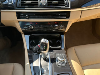 BMW 5 Series foto 4