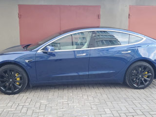 Tesla Model 3 foto 5