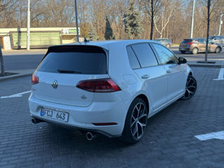 Volkswagen Golf foto 2