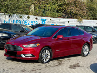 Ford Fusion foto 2