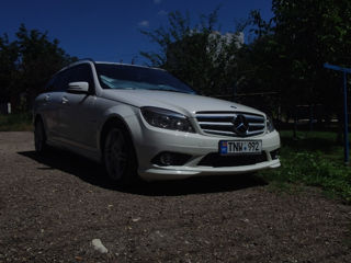 Mercedes C-Class foto 9