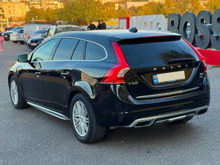 Volvo V60 foto 7