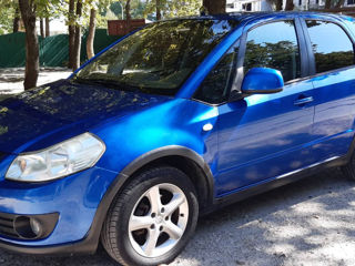 Suzuki SX4 foto 2