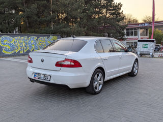 Skoda Superb foto 6