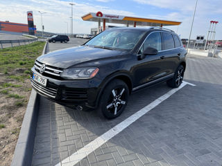 Volkswagen Touareg foto 1