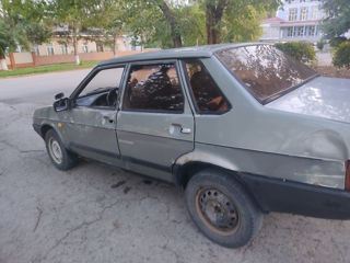 Lada / ВАЗ 21099 foto 4