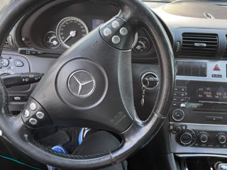 Mercedes C-Class foto 7