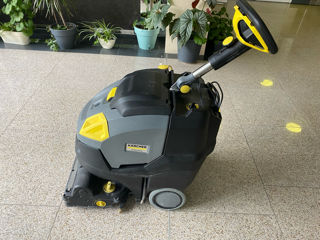 Mașină de spălat pardoseli  Karcher BR 45/22 C foto 2