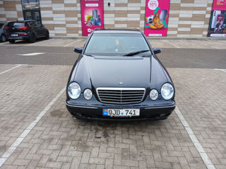 Mercedes E-Class foto 7