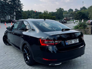 Skoda Superb foto 3