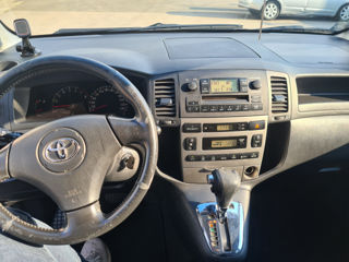 Toyota Corolla Verso foto 5