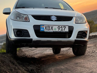 Suzuki SX4 foto 4