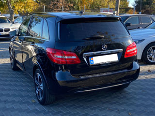 Mercedes B-Class foto 5