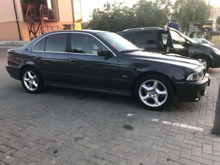 BMW 5 Series foto 5