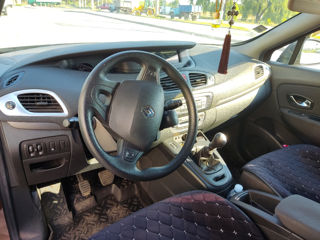 Renault Grand Scenic foto 5