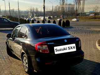 Suzuki SX4 foto 2