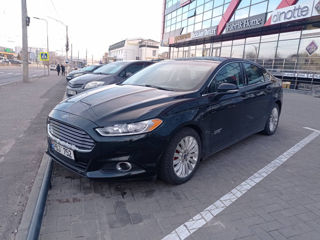 Ford Fusion foto 2