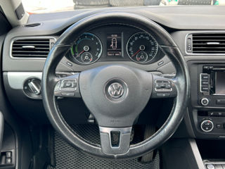Volkswagen Jetta foto 12