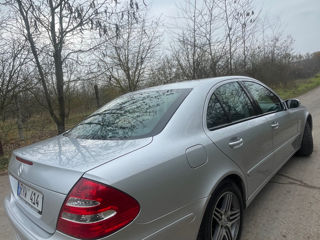 Mercedes E-Class foto 6