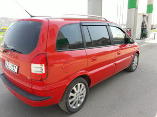 Opel Zafira foto 5