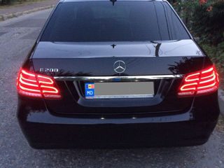 Mercedes E-Class foto 2