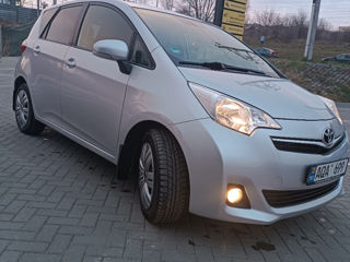 Toyota Verso-S foto 4