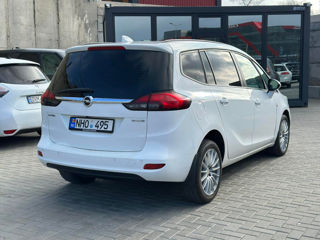 Opel Zafira foto 2
