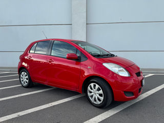 Toyota Yaris foto 2