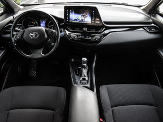 Toyota C-HR foto 7