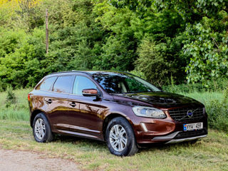 Volvo XC60 foto 1