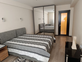 Apartament cu 2 camere, 80 m², Centru, Chișinău foto 4