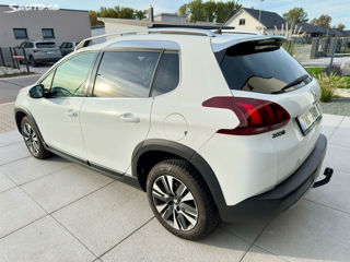 Peugeot 2008 foto 3