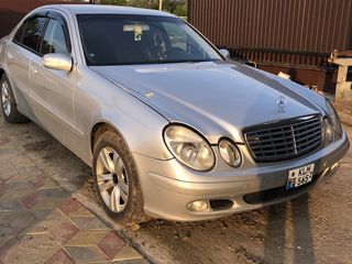 Mercedes E Class foto 1