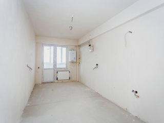 Apartament cu 3 camere, 108 m², Buiucani, Chișinău foto 2