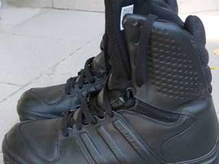 Ботинки ,,Adidas" размер 40( 8 usa )Новые,из США. foto 1