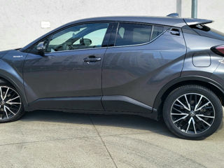 Toyota C-HR foto 5