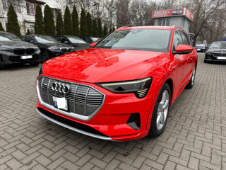 Audi e-tron foto 8