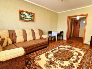 Apartament cu 2 camere, 54 m², Centru, Chișinău foto 2