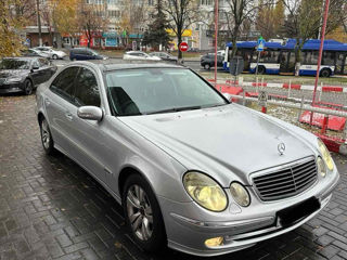 Mercedes E-Class foto 3