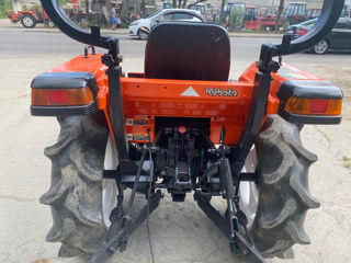 Tractor japonez Kubota GL220D cu doar 0824m/ore  pe bord si termen de garantie 1 an de zile foto 5