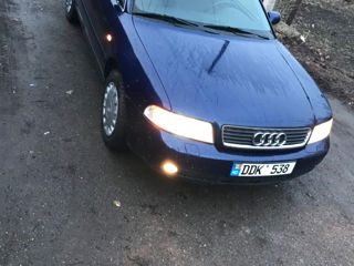 Audi A4 foto 2