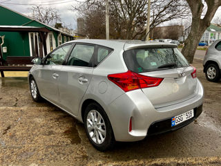 Toyota Auris foto 3