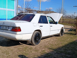 Mercedes E-Class foto 6