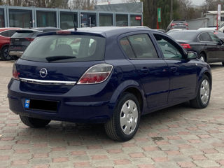 Opel Astra foto 4