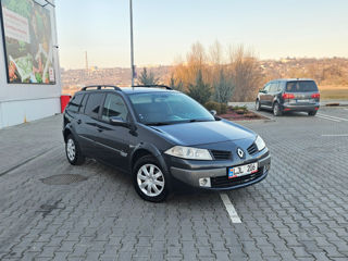 Renault Megane foto 2