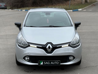 Renault Clio foto 6