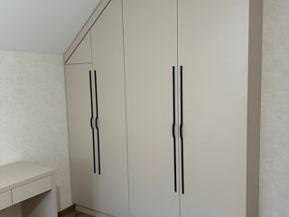 Mobilă la comandă ,lumină led+vopsire fasade MDF foto 1