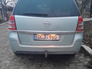 Opel Zafira foto 3