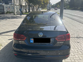 Volkswagen Jetta foto 2