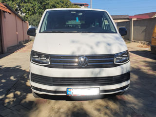 Volkswagen Multivan foto 1